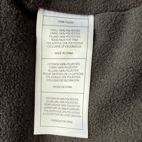 Canada weathergear Red Puffer Vest with removable Fur Hood size L - Picture 6 of 10